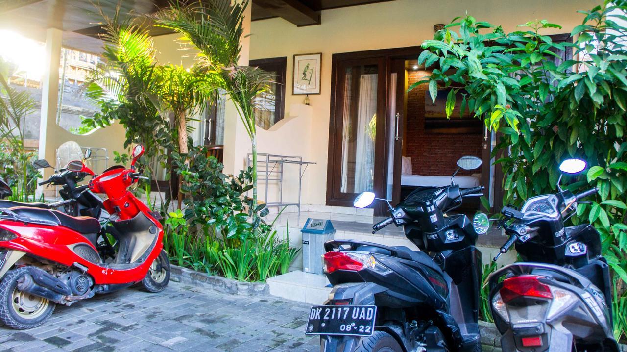 Leyeh Leyeh Homestay Canggu Esterno foto